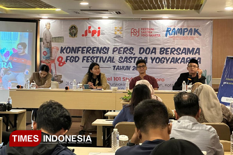 Rampak Merajut Literasi: Festival Sastra Yogyakarta 2025 Jadi Magnet Komunitas