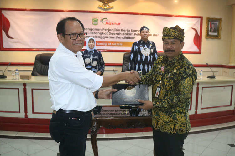 Dinas-Pendidikan-dengan-UM-dan-empat-kabupaten-2.jpg