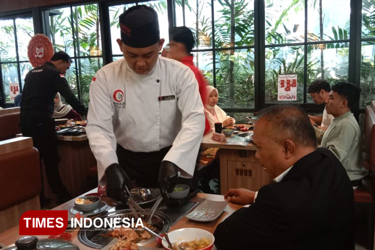 Kakkoii Japanese BBQ & Shabu-Shabu, restoran Jepang terkemuka di Malang, resmi meluncurkan saus BBQ Kimchi eksklusif. (FOTO: Slamet Mulyono for TIMES Indonesia)