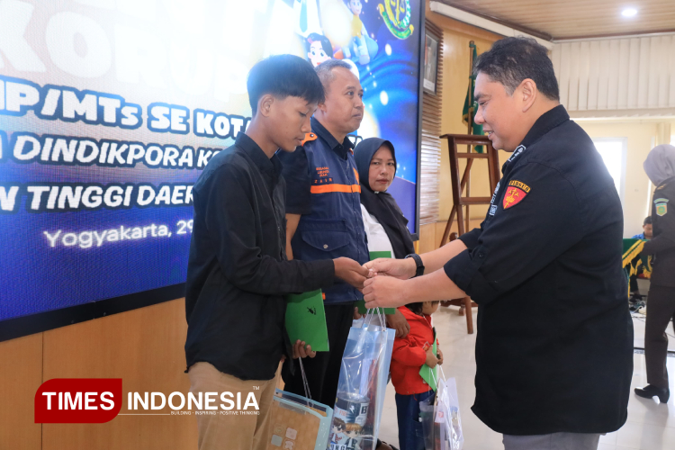 Kejati-DIY-Gandeng-Siswa-dan-Kelompok-Rentan-Bangun-Budaya-Jujur-dari-Akar-Rumput-b.jpg