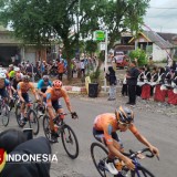 Atmosfer Banyuwangi Curi Perhatian Pembalap Dunia di Tour de Banyuwangi Ijen 2025