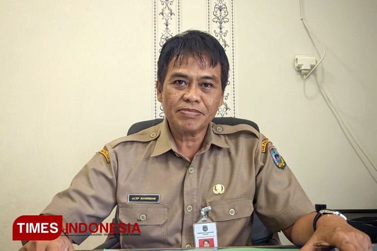 Kepala Disdagnaker Pacitan Acep Suherman (Foto: Dok. TIMES Indonesia)