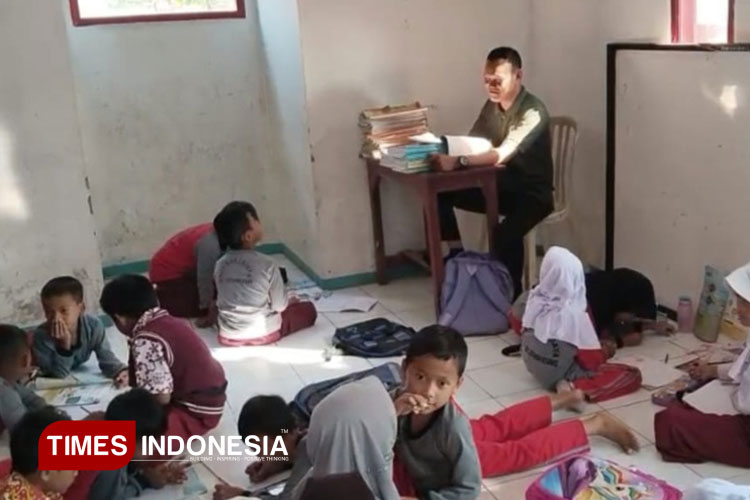 Musala Jadi Kelas Darurat, Potret Krisis Ruang Belajar di Cianjur
