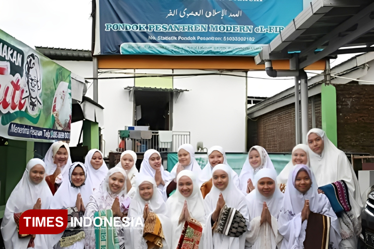 Pondok pesantren Elfira berbasis sosiopreuner pimpinan Prof. DR. KH. Fathul Amin Aziz yang terapkan konsep nilai ibadah dan nilai muamalah, Kamis (31/7/2025). (Foto : Sutrisno/TIMES Indonesia)