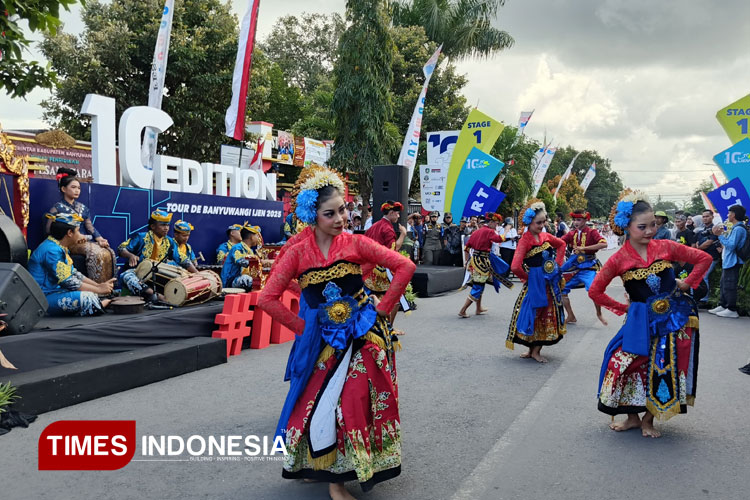 Dari Garis Start hingga Finis, Tour de Banyuwangi Ijen 2025 Disulap Jadi Etalase Budaya Blambangan