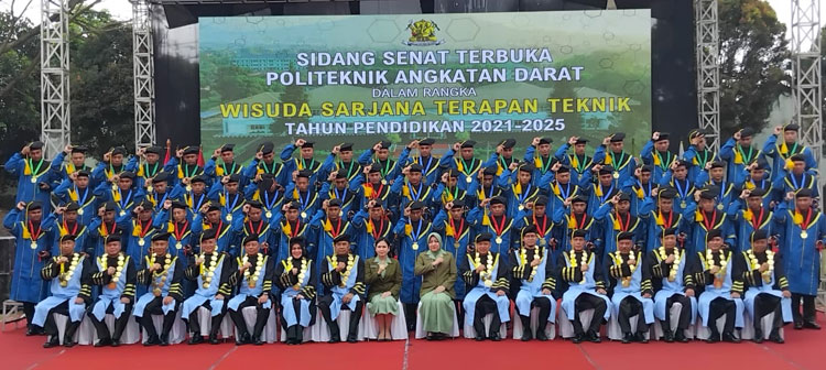 Politeknik-Angkatan-Darat-Foto-Bersama.jpg