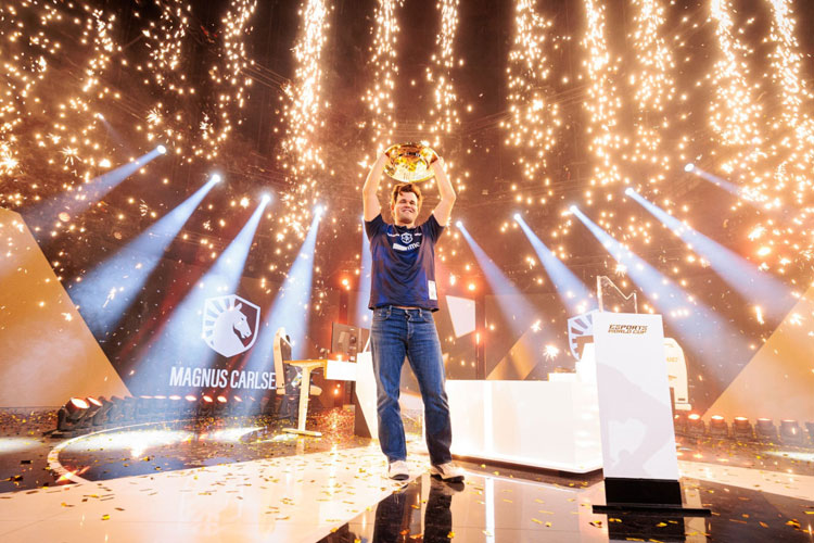 Magnus Carlsen Juarai Esports World Cup Chess Perdana