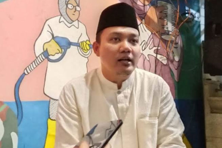 PAD Terancam, DPRD Jatim Minta Evaluasi Kebijakan Mobil Listrik Mewah Tanpa PKB