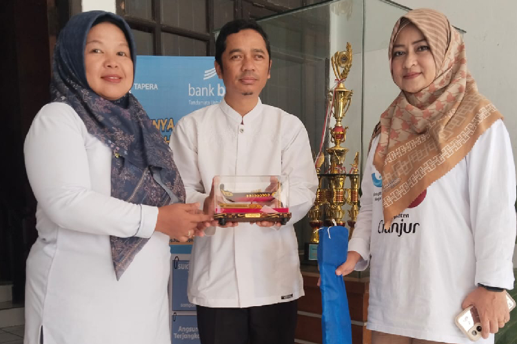 Mamaos Cianjuran Mendunia, Hadi Kusmayadi Tampil di Inggris