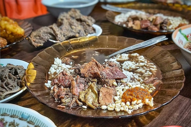 Rekomendasi 5 Kuliner Legendaris Dekat Stasiun Kota Baru Malang
