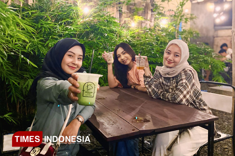 Ndalem Coffee and Roastery, Cafe Berkonsep ‘Homey’ dengan Cita Rasa Kopi Lokal Banyuwangi