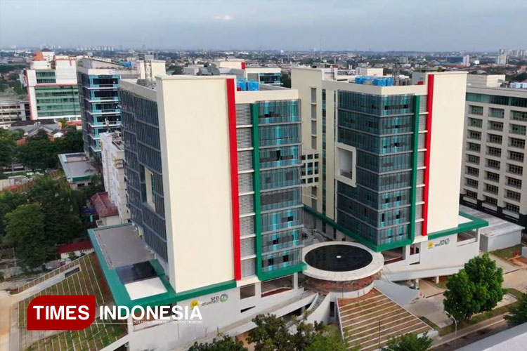 Universitas-Negeri-Jakarta.jpg