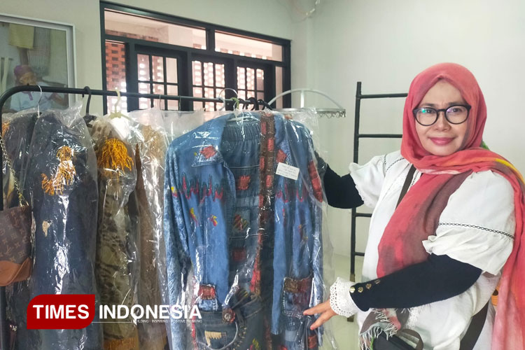Desainer Asal Majalengka Angkat Limbah Jadi Tren Fashion Nasional