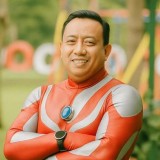 Sebutan ‘Ultraman’ untuk Bupati Situbondo dan Pesan Kiai Azaim