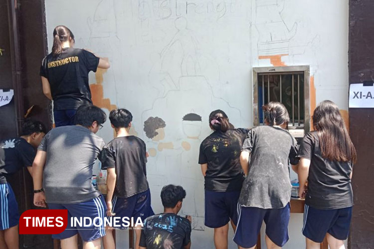 Lomba-Mural.jpg