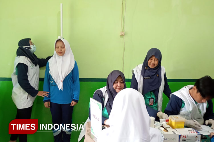 Kemenag dan Kemenkes Mulai Lakukan Pemeriksaan Kesehatan Gratis di Pondok Pesantren
