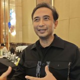 Padi Reborn Bawa 'Mahadewi' dengan Aransemen Orkestra di Sabang Merauke 2025