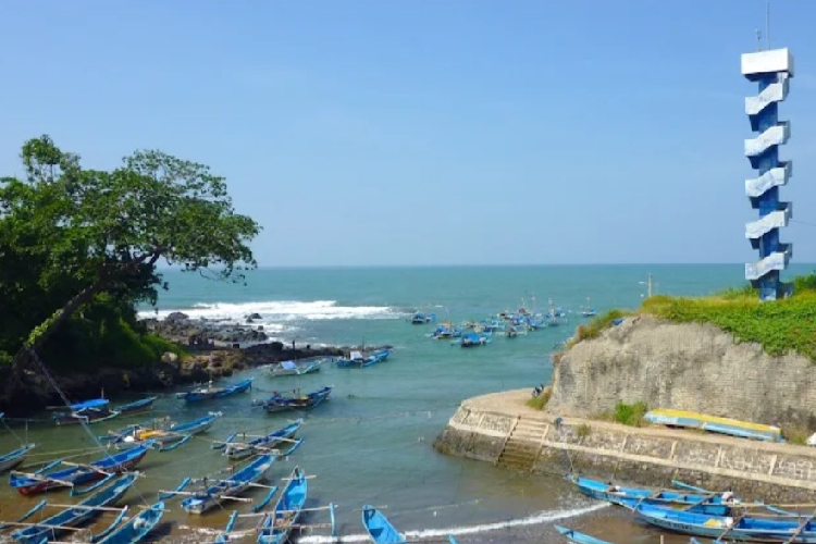 Pesisir Cianjur Siaga, Petugas Gabungan Diterjunkan Hadapi Dampak Cuaca Ekstrem