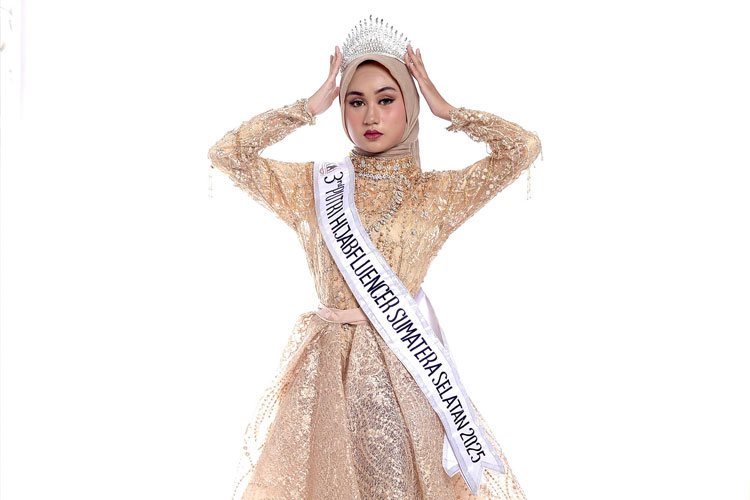 Sarah Azizah, dari Panggung Sekolah di Palembang Menuju Putri Hijabfluencer Indonesia