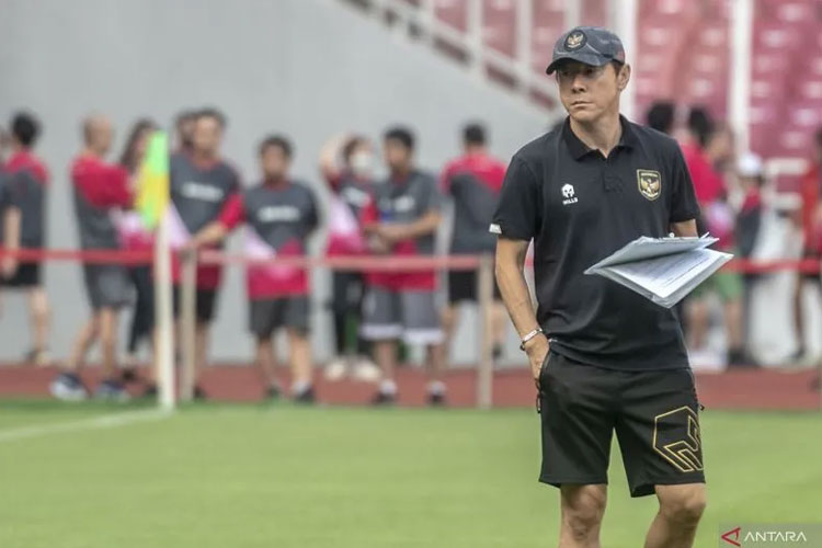 Shin Tae-yong saat masih menjadi pelatih Timnas Indonesia. Pelatih asal Korea Selatan ini ditunjuk sebagai pelatih Ulsan HD, juara bertahan K-League. (Foto: Antara)