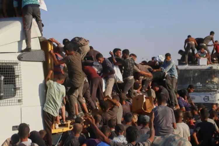 Krisis Kemanusiaan Gaza Memburuk, 20 Warga Tewas Tertimpa Truk Bantuan