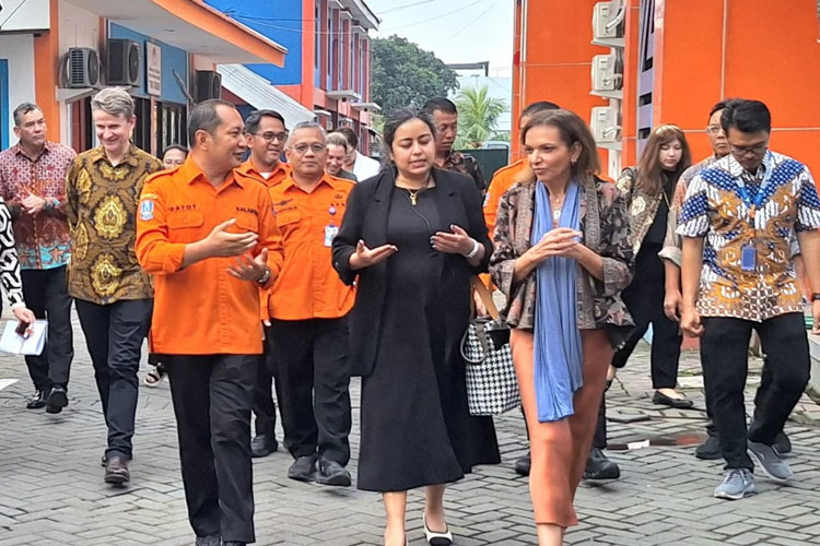 Menteri Pembangunan Internasional Australia Kagumi Inovasi Layanan BPBD Jatim