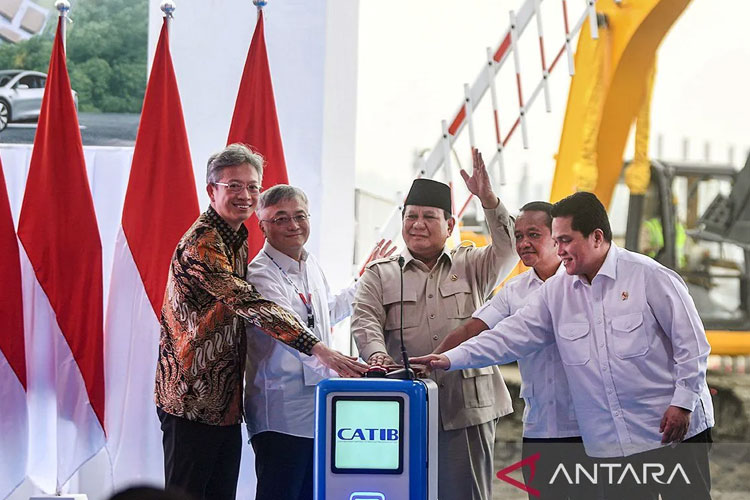 Analisis Pakar ITB: Cadangan Nikel 26% Kunci Indonesia Jadi Raja Baterai EV Global