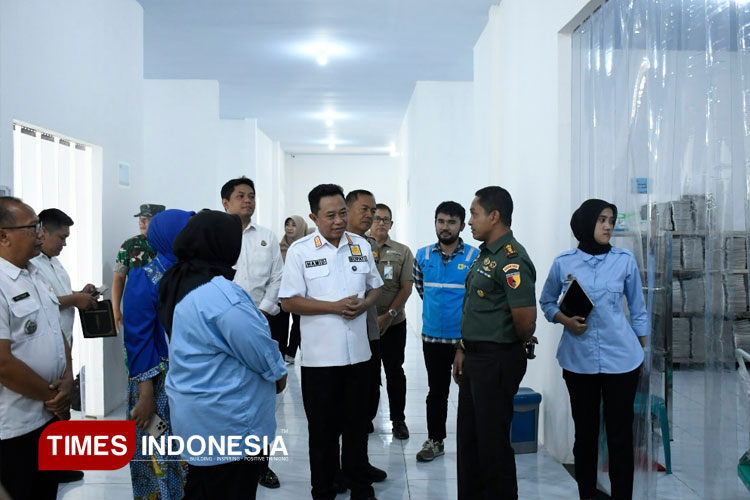Resmikan SPPG Mandiri di Pujer, Bupati Bondowoso Sebut MBG Bisa Tekan Stunting