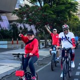 Sambut Kemerdekaan, Staff Premier Place Hotel Gowes Keliling Surabaya
