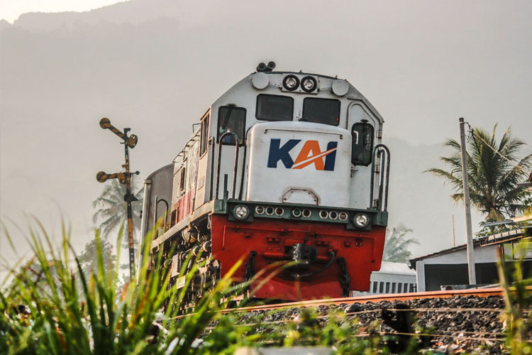 Jalur Gumitir Ditutup, Penumpang KA Pandanwangi Bisa Turun di 6 Stasiun Tambahan
