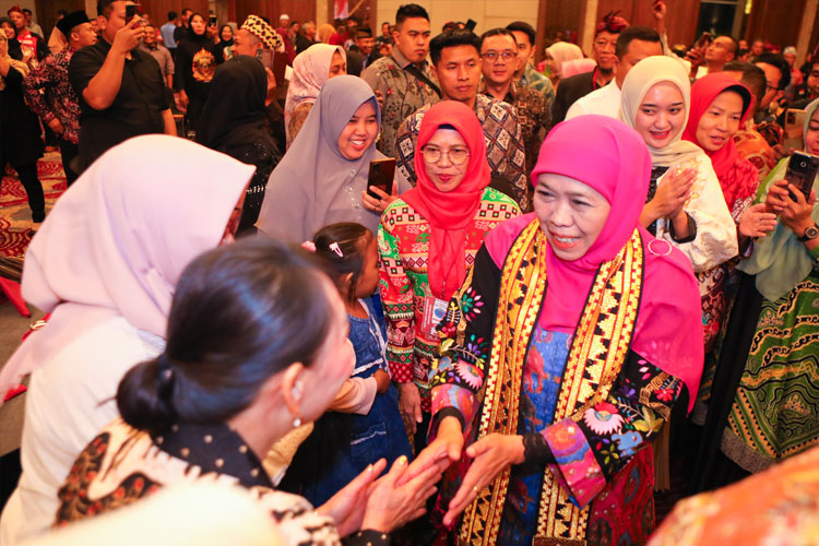 Perkuat Sinergi Antarprovinsi, Gubernur Khofifah Ajak Masyarakat Lampung Asal Jatim Guyub Rukun Bersatu