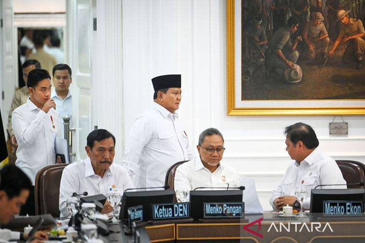 Presiden Prabowo Nilai Kabinet Bekerja Solid, Istana Bantah Isu Reshuffle