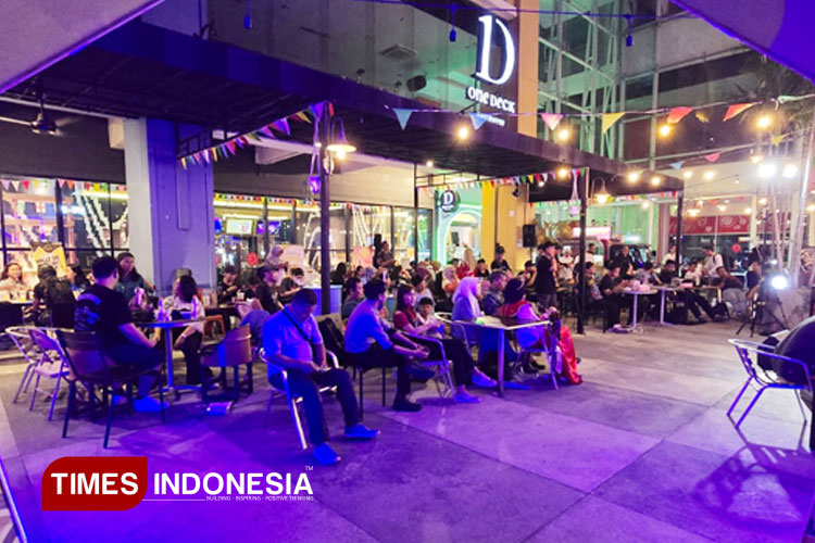 Suasana-One-Deck-Night-Market-2.jpg