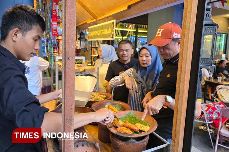 Ada Pasar Malam Kekinian di ARTOTEL TS Suites Surabaya yang Wajib Dicoba