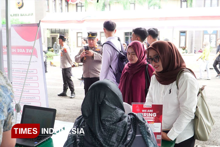 Polres Banjar Buka Pintu Masa Depan Melalui Job Fair 2025
