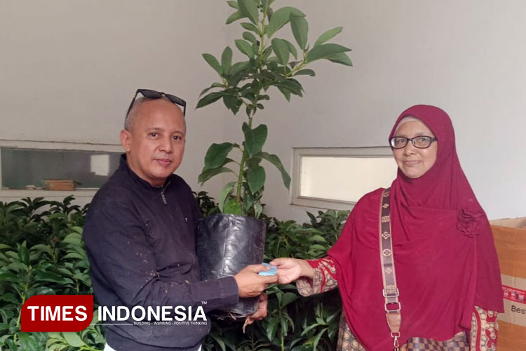 1 Dekade TIMES Indonesia Usung Masa Depan Hijau, Terima Ucapan Ratusan Bibit 'Kehidupan'