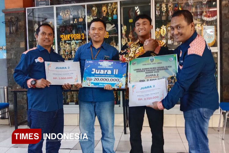 SKARIGA Bikin Bangga, Raih Perak pada Ajang LKS Tingkat Nasional 2025 Bidang Industrial Kontrol