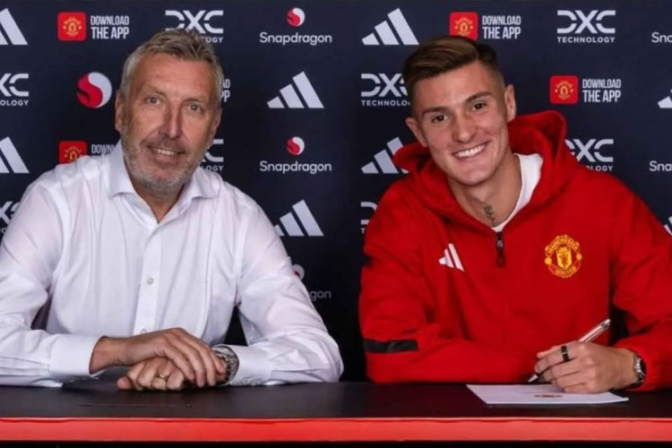 Bawa Angin Segar ke Old Trafford, Benjamin Sesko Resmi Gabung Manchester United