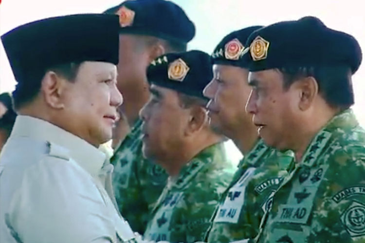 Presiden Prabowo Anugerahkan Pangkat Kehormatan, Ini Dia Penerimanya