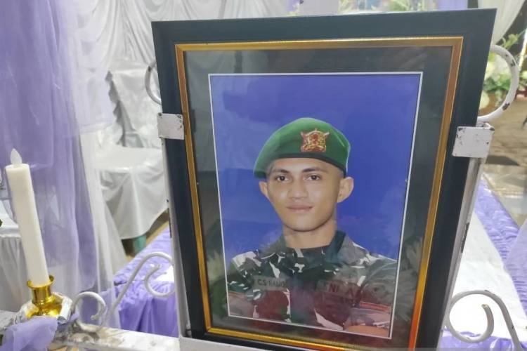 Prada Lucky Tewas Dicambuk Senior: Empat Anggota TNI Ditahan, Orang Tua Tuntut Hukum Mati Pelaku