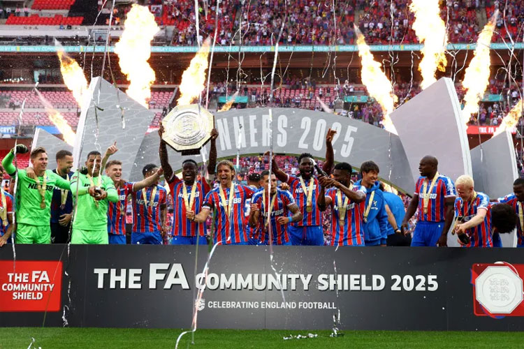 Crystal Palace juara Community Shield usai mengalahkan juara Premier League, Liverpool, dengan skor 3-2 lewat adu penalti di Stadion Wembley, Minggu (10/8/2025). (Foto: Reuters)