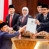 Gubernur Khofifah dan DPRD Jatim Sepakati Nota KUA-PPAS Perubahan APBD 2025