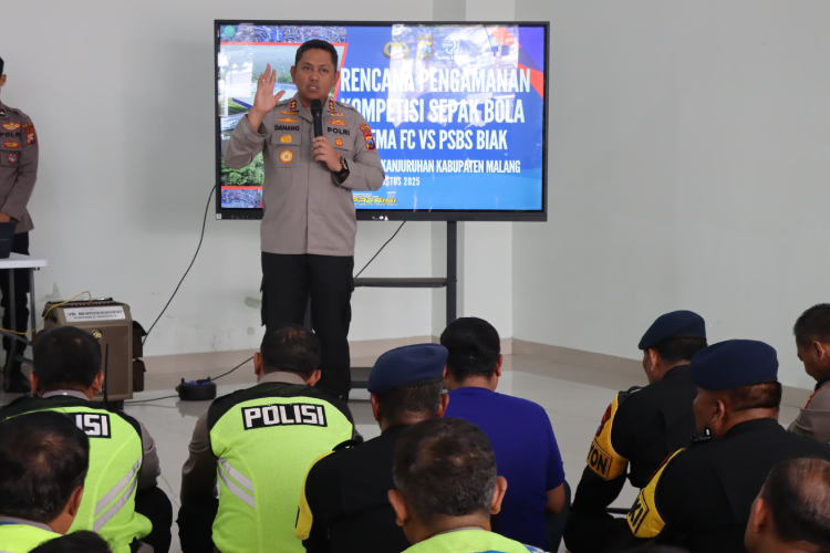 Kapolres-Malang-AKBP-Danang-Setiyo-c.jpg
