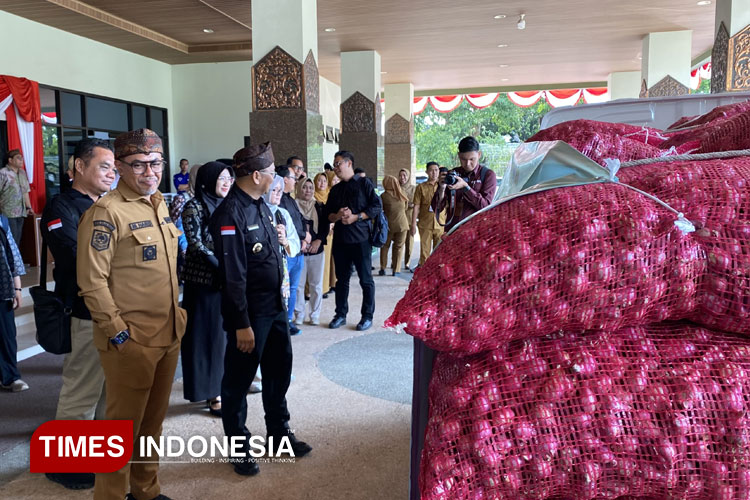 pengiriman-bawang-merah-a.jpg