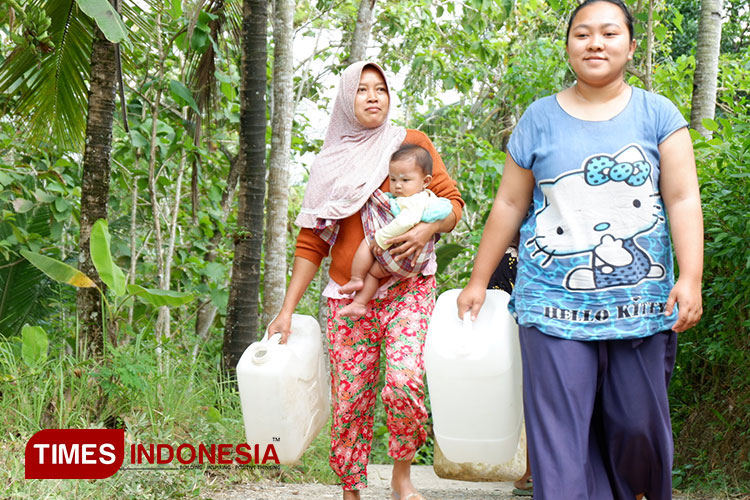Krisis air bersih yang melanda Pacitan setiap tahun. (FOTO: Dok TIMES Indonesia)