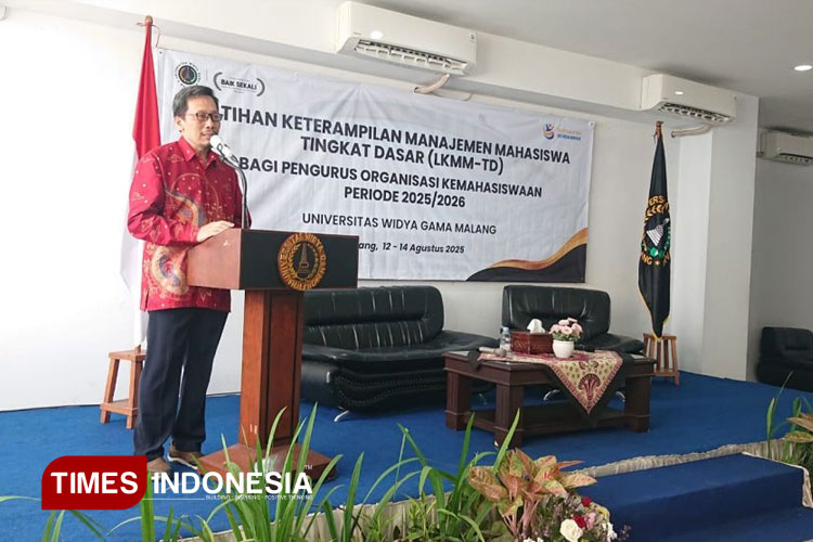 Rektor-UWG-Malang.jpg
