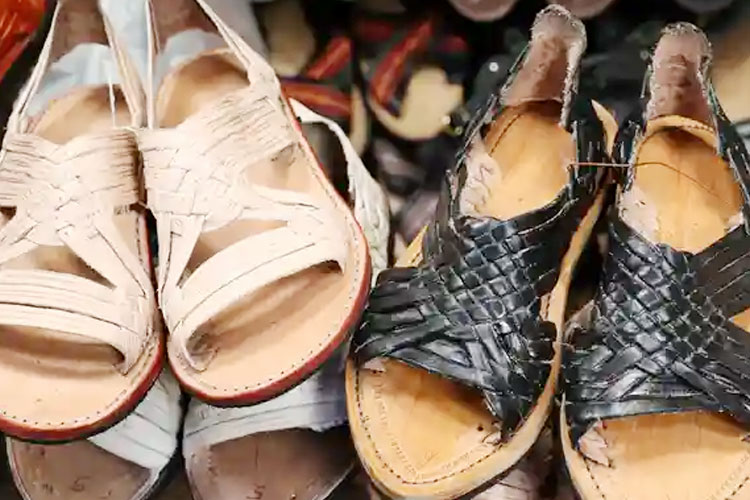 Sandal-tradisional-Huaraches.jpg