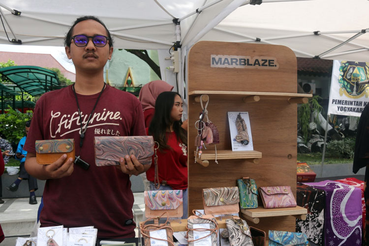 Wali Kota Yogyakarta Hasto Wardoyo mengajak warga untuk melarisi produk lokal. (FOTO: Pemkot Yogyakarta)
