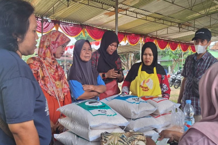 Pemerintah Kabupaten Bantul menyelenggarakan pasar sembako murah. (FOTO: Pemkab Bantul)
