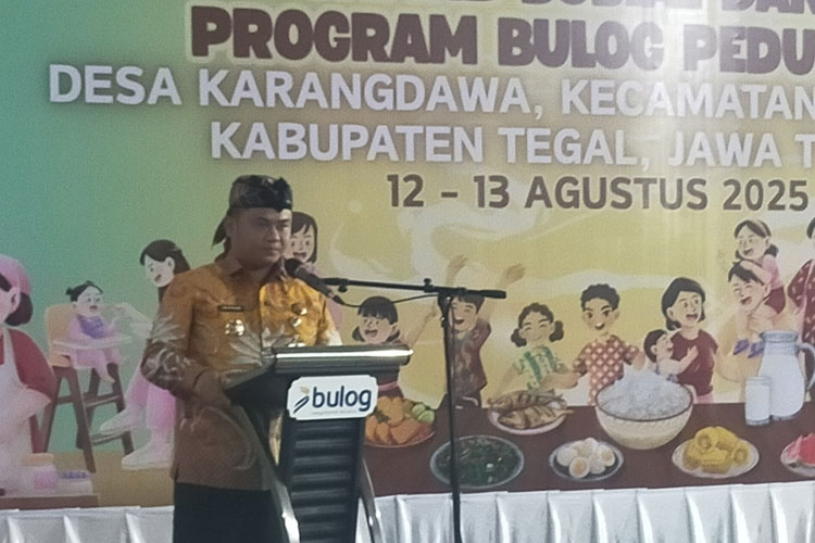 Bulog Peduli Hadir di Karangdawa, Bupati Tegal: Ini Soal Masa Depan Anak Anak Kita